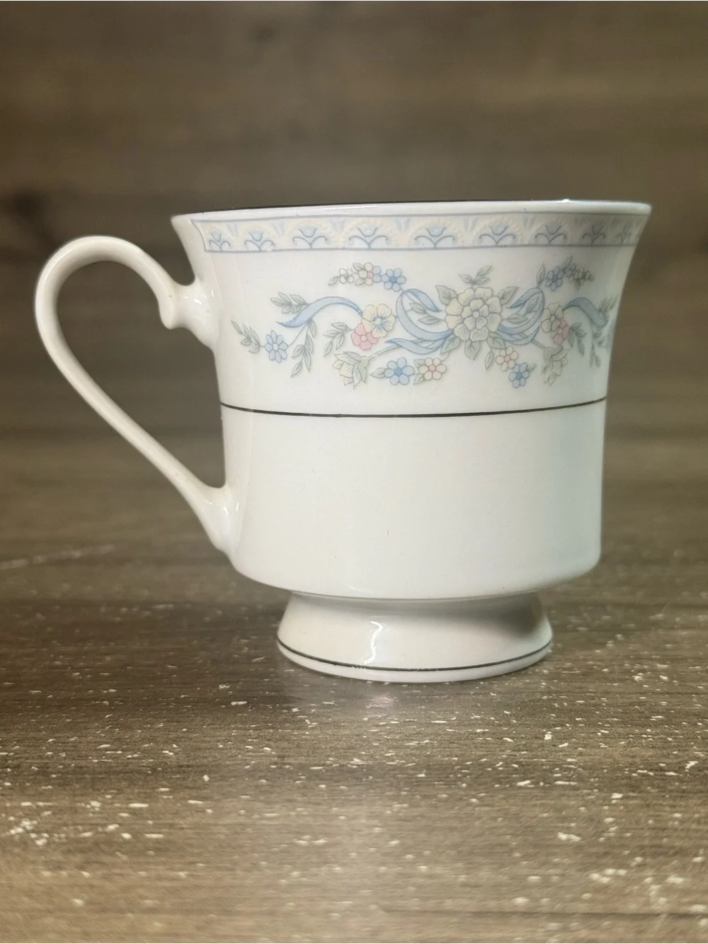 Somerset by Excel China Footed Tea Coffee Cups Floral Blue Ribbon Set of 7